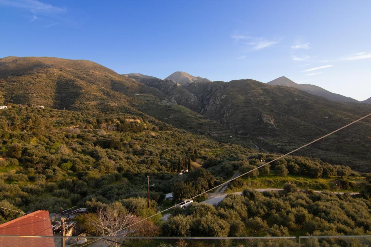 The Mountain House - Authentic Cretan Hideaway - Breathtaking And Nature Views Tourlotí المظهر الخارجي الصورة