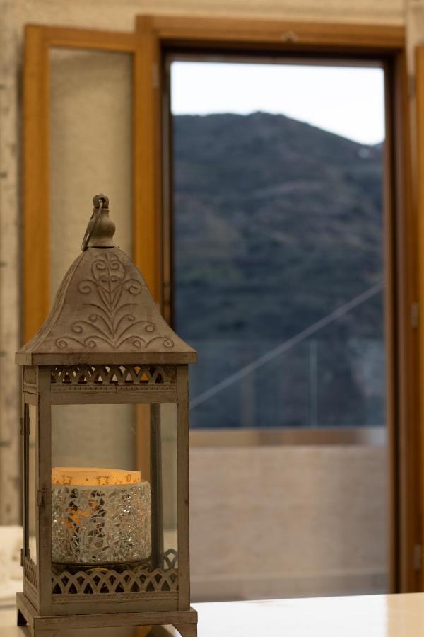 The Mountain House - Authentic Cretan Hideaway - Breathtaking And Nature Views Tourlotí المظهر الخارجي الصورة